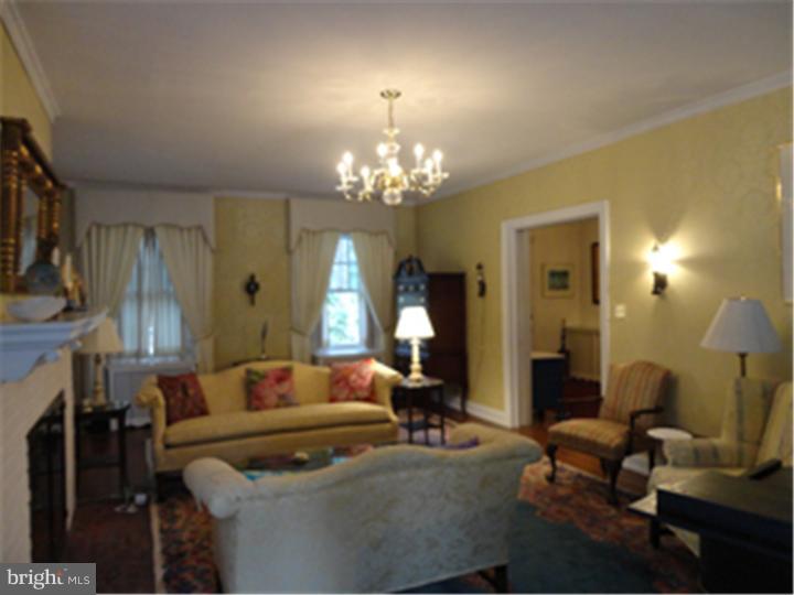 313 Devon State Road Devon, PA 19333 - Photo 5 of 25 Living Room