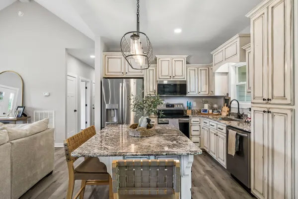 $419,900 | 166 Coley Road, Lafayette, TN 37083