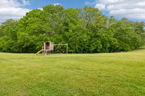 $419,900 | 166 Coley Road, Lafayette, TN 37083