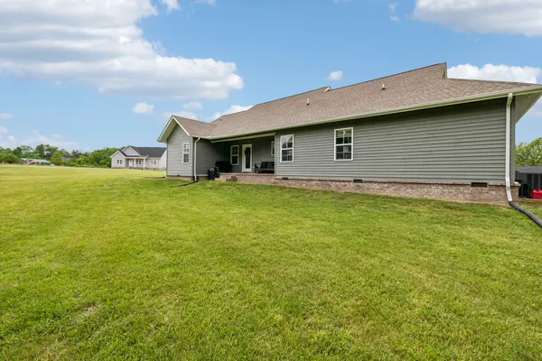 $419,900 | 166 Coley Road, Lafayette, TN 37083
