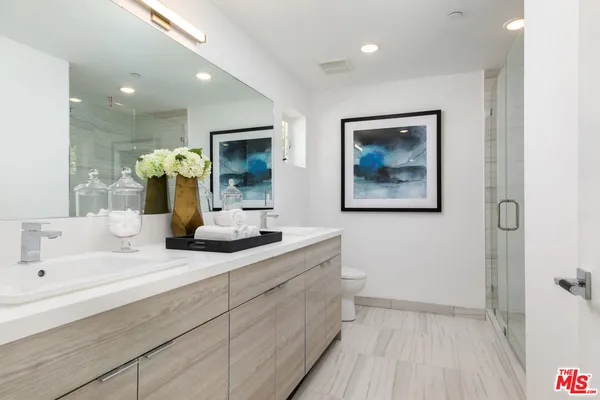 $6,495 | 846 North Alta Vista Boulevard, Unit 106, Los Angeles, CA 90046