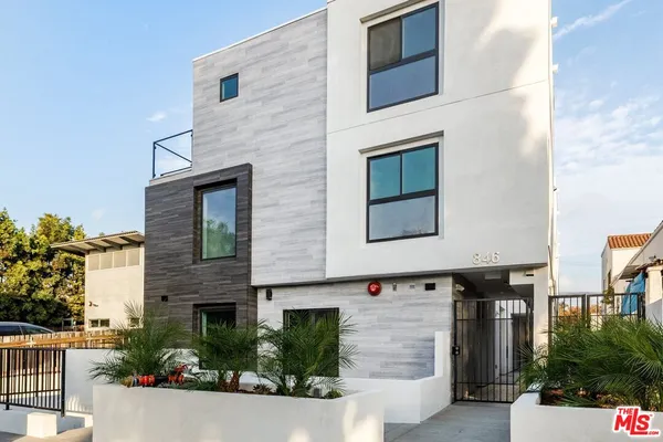 $6,495 | 846 North Alta Vista Boulevard, Unit 106, Los Angeles, CA 90046