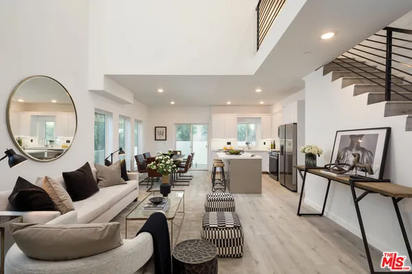 $6,495 | 846 North Alta Vista Boulevard, Unit 106, Los Angeles, CA 90046