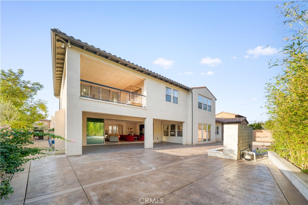 878 North Landa Way Brea, CA 92821 - Photo 47 of 52 a front view of a house with a yard and garage