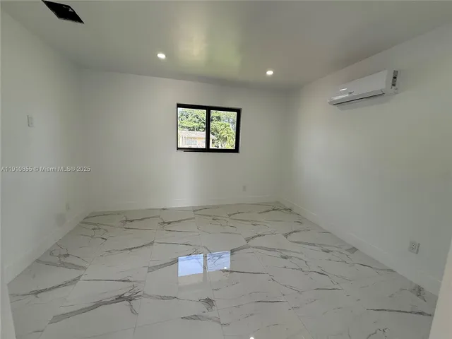 $1,750 | 9824 Southwest 26th Terrace, Unit 1, Miami, FL 33165