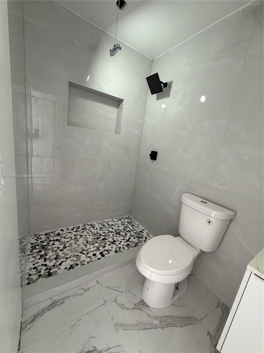 9824 Southwest 26th Terrace, Unit 1 Miami, FL 33165 - Photo 22 of 34