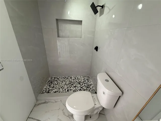 $1,750 | 9824 Southwest 26th Terrace, Unit 1, Miami, FL 33165