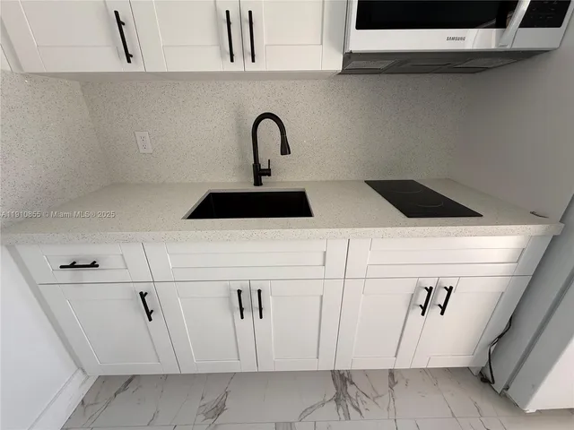 $1,750 | 9824 Southwest 26th Terrace, Unit 1, Miami, FL 33165