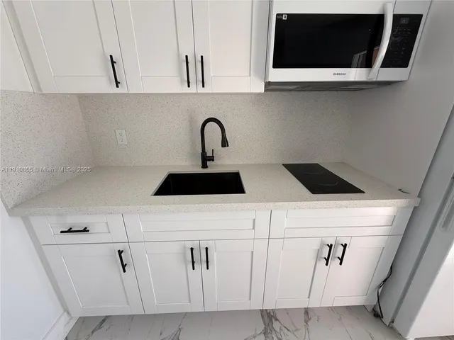 $1,750 | 9824 Southwest 26th Terrace, Unit 1, Miami, FL 33165