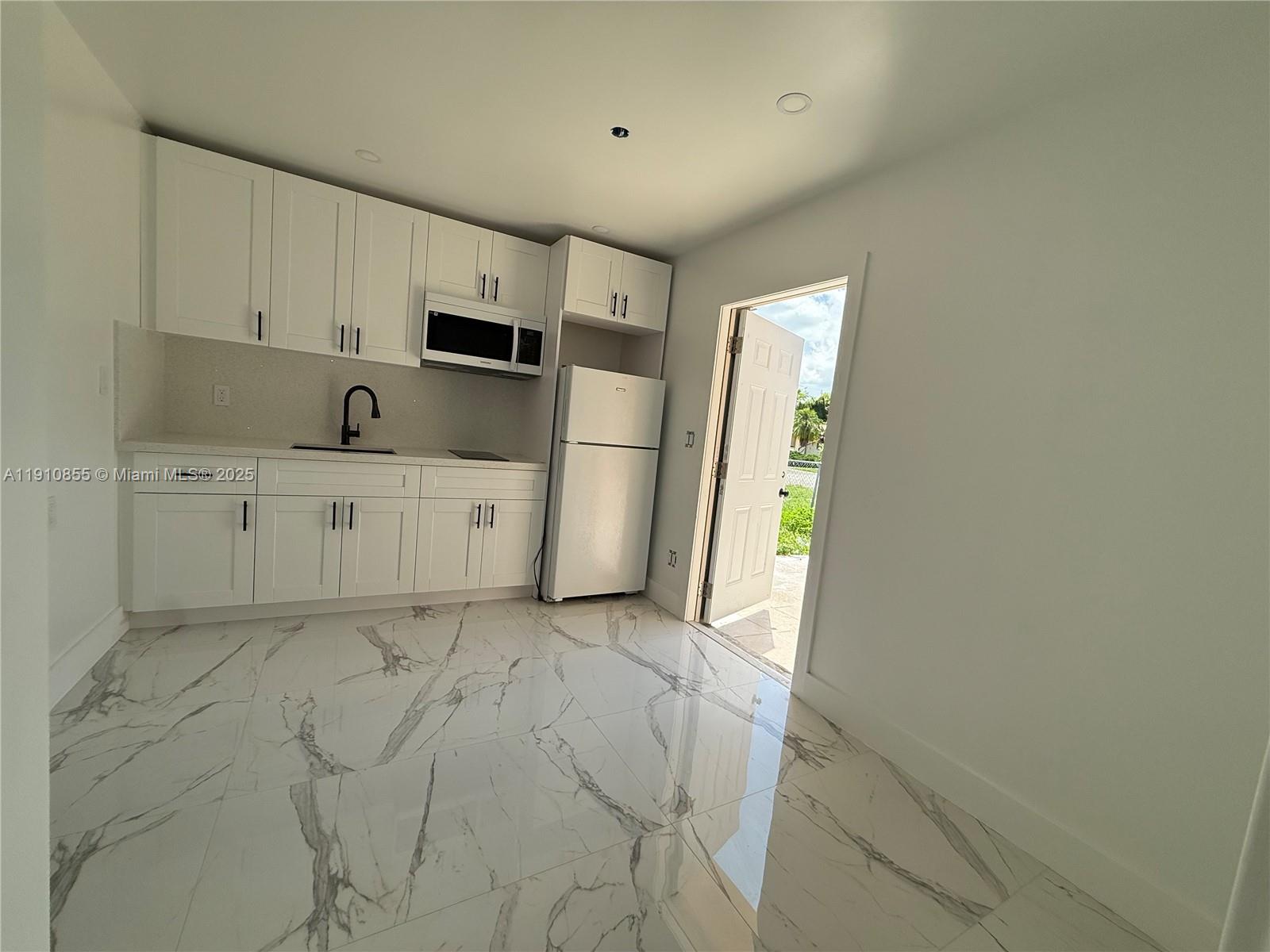 9824 Southwest 26th Terrace, Unit 1 Miami, FL 33165 - Photo 4 of 34