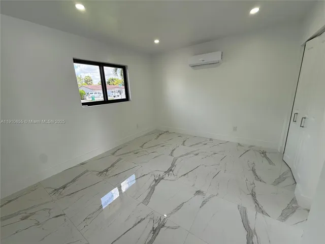 $1,750 | 9824 Southwest 26th Terrace, Unit 1, Miami, FL 33165