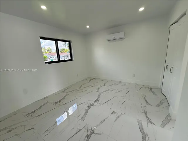 $1,750 | 9824 Southwest 26th Terrace, Unit 1, Miami, FL 33165