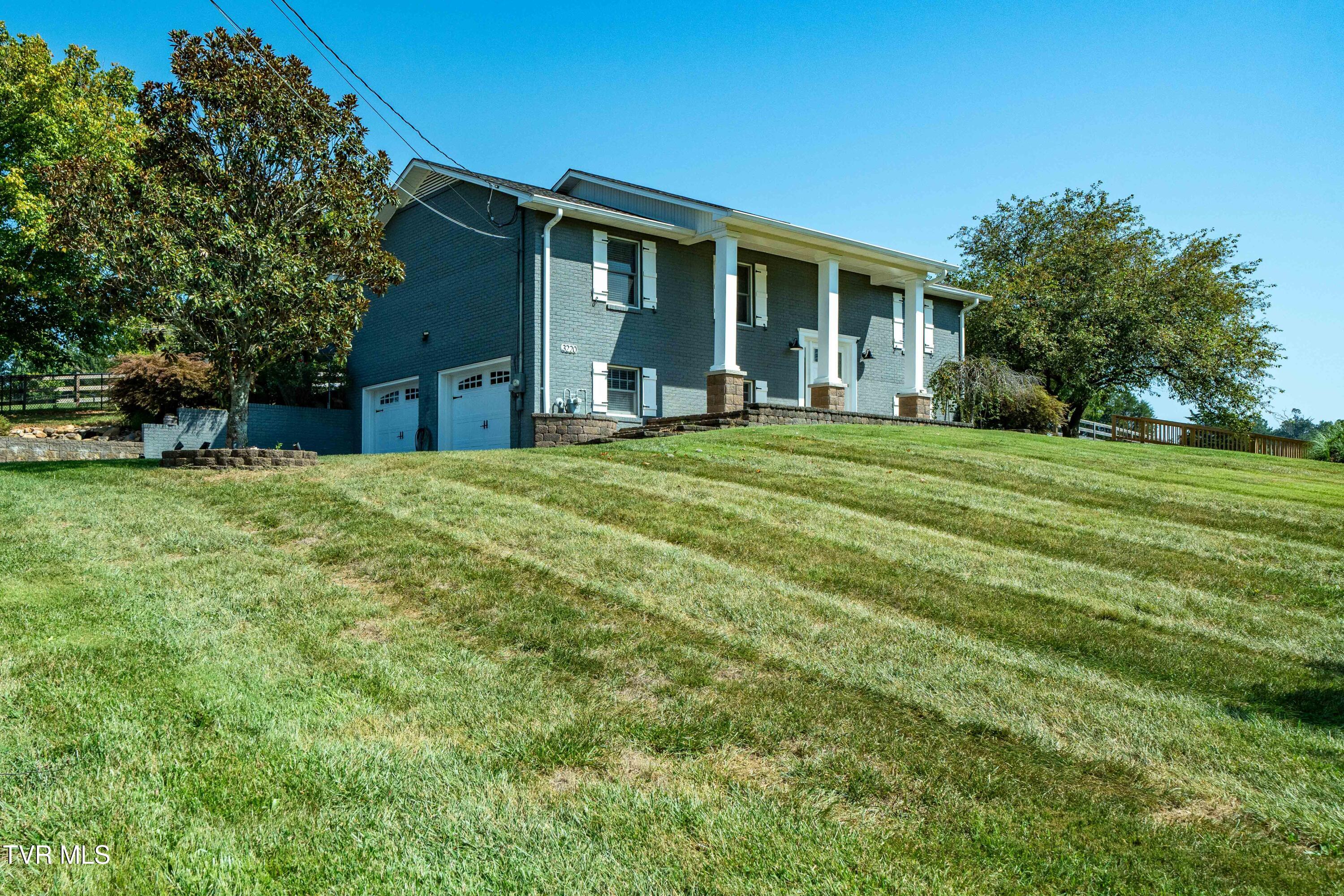 3220 Knob Creek Road Johnson City, TN 37615 - Photo 16 of 110 3220 Knob Creek Rd (1 of 62)