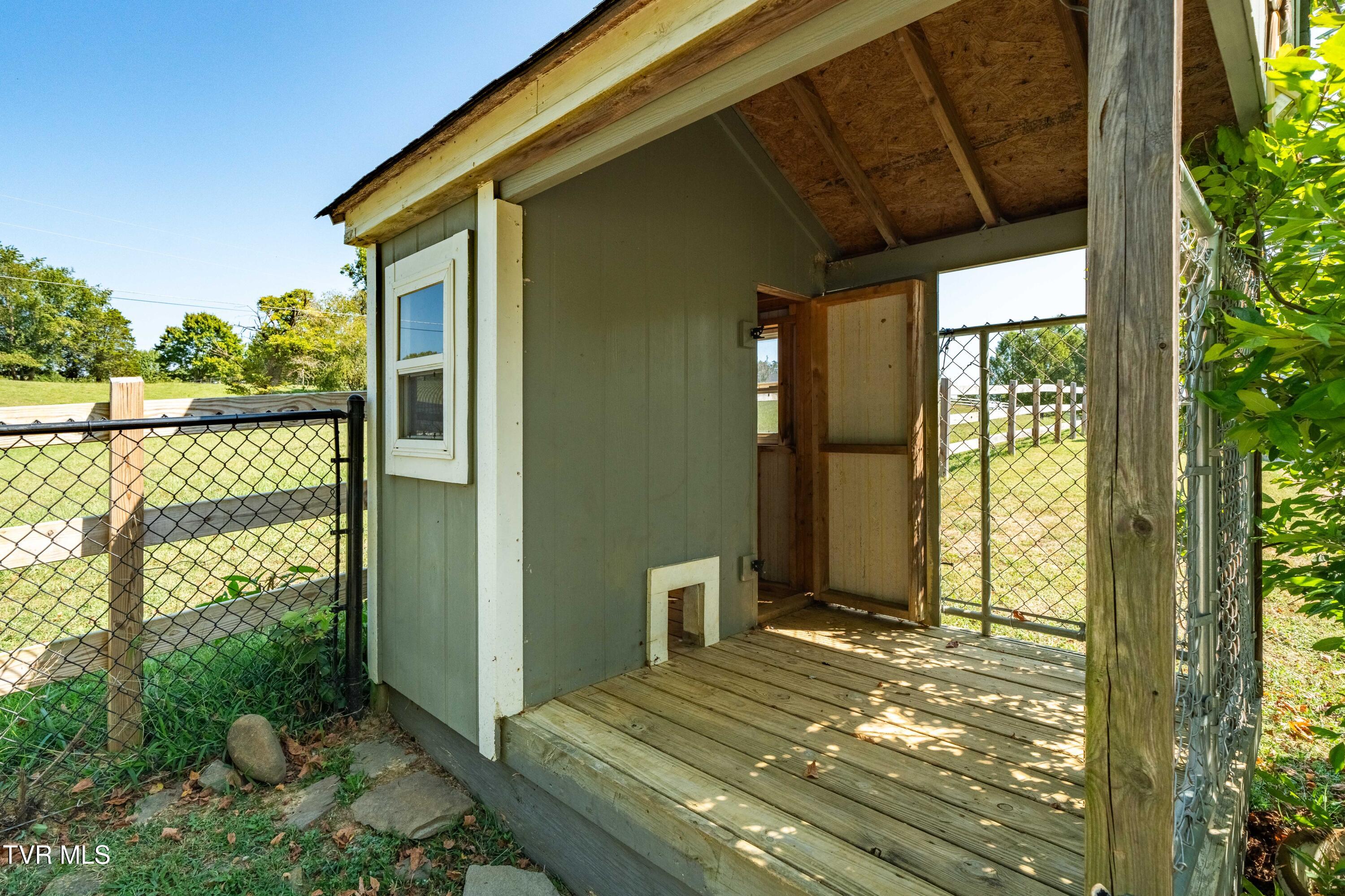 3220 Knob Creek Road Johnson City, TN 37615 - Photo 28 of 110 3220 Knob Creek Rd (18 of 62)