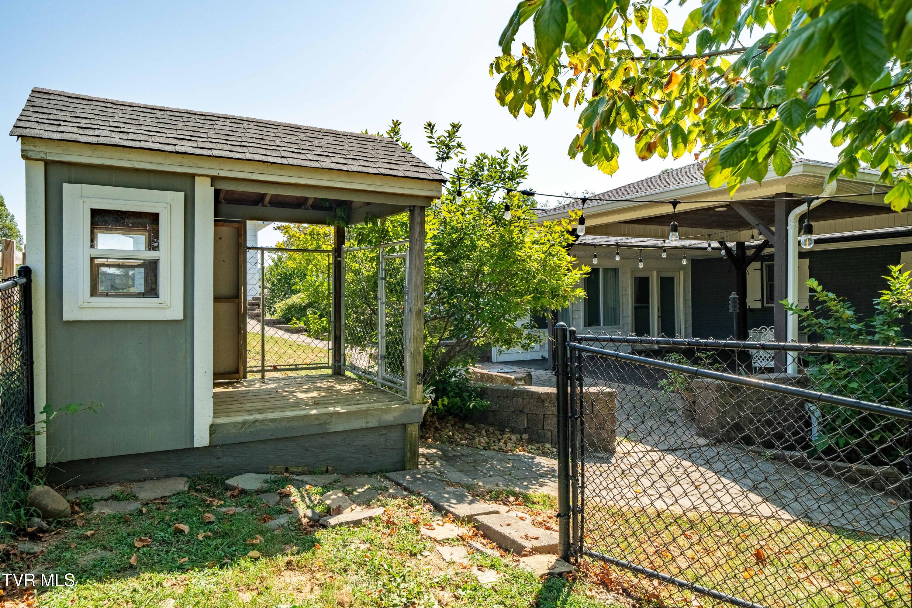 3220 Knob Creek Road Johnson City, TN 37615 - Photo 29 of 110 3220 Knob Creek Rd (19 of 62)