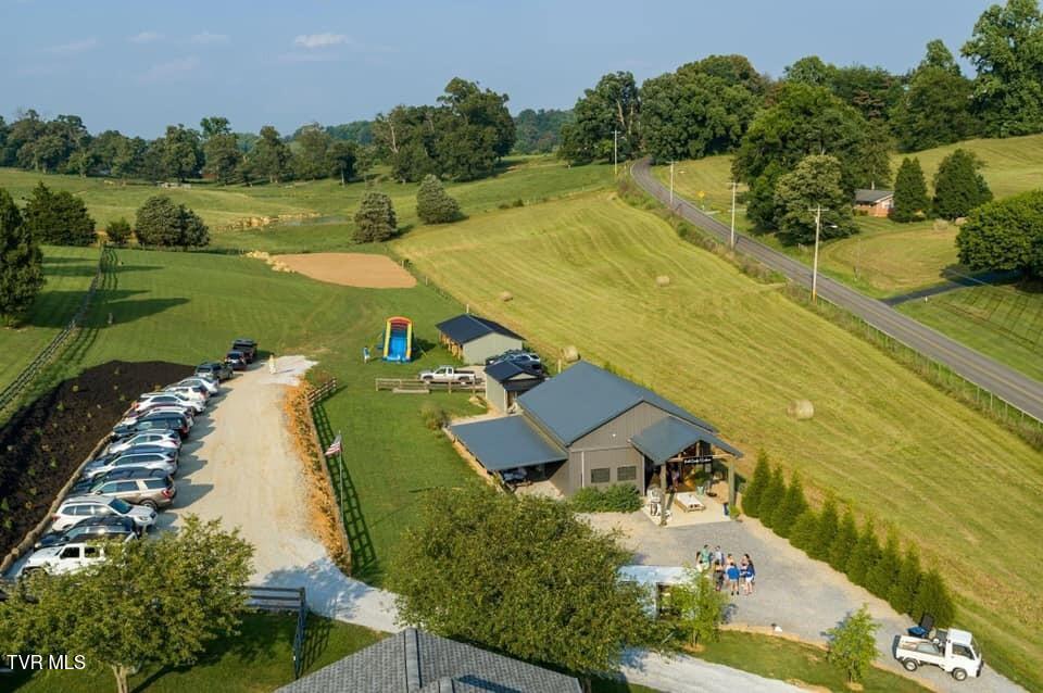 3220 Knob Creek Road Johnson City, TN 37615 - Photo 3 of 110 KCm1