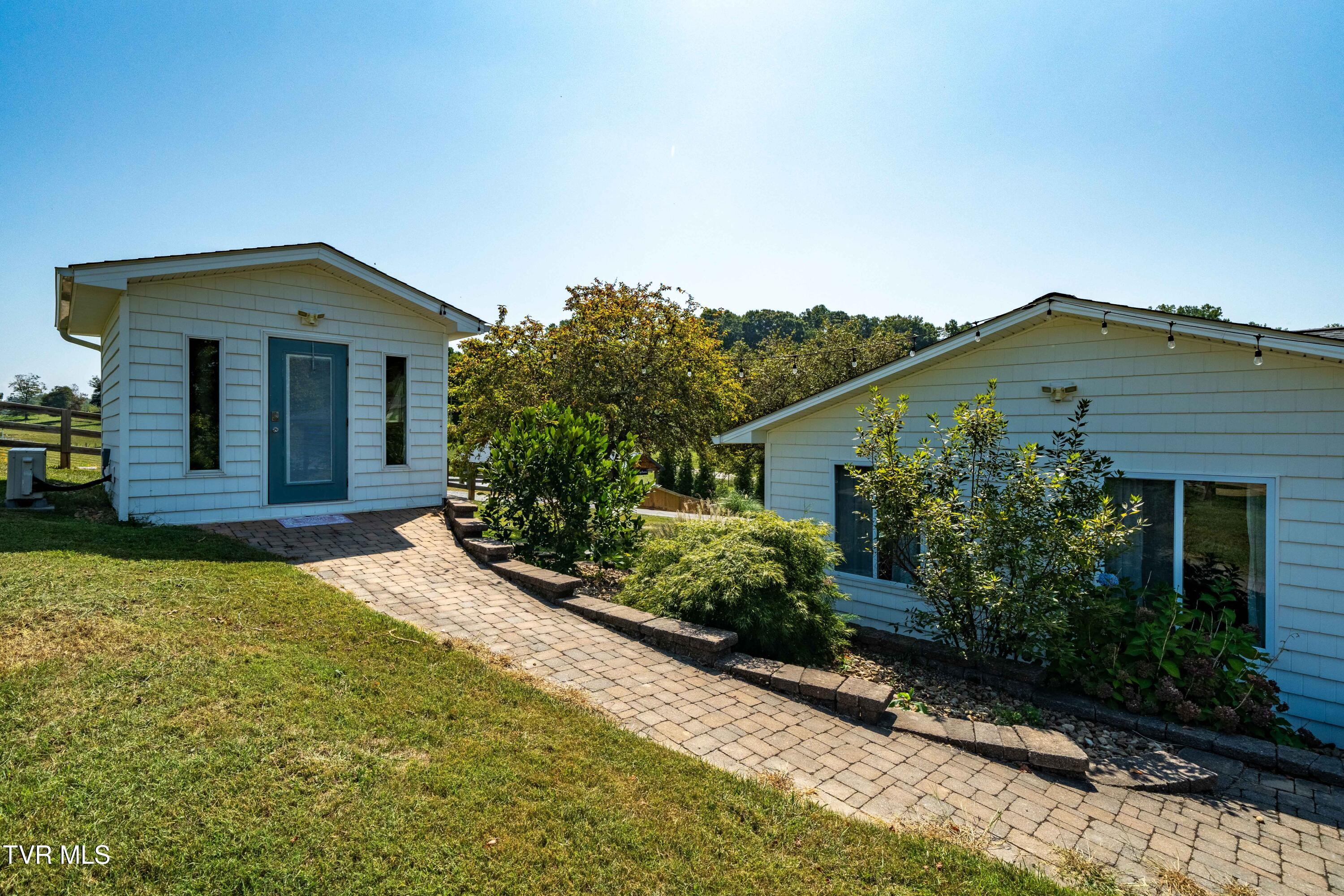 3220 Knob Creek Road Johnson City, TN 37615 - Photo 34 of 110 3220 Knob Creek Rd (25 of 62)