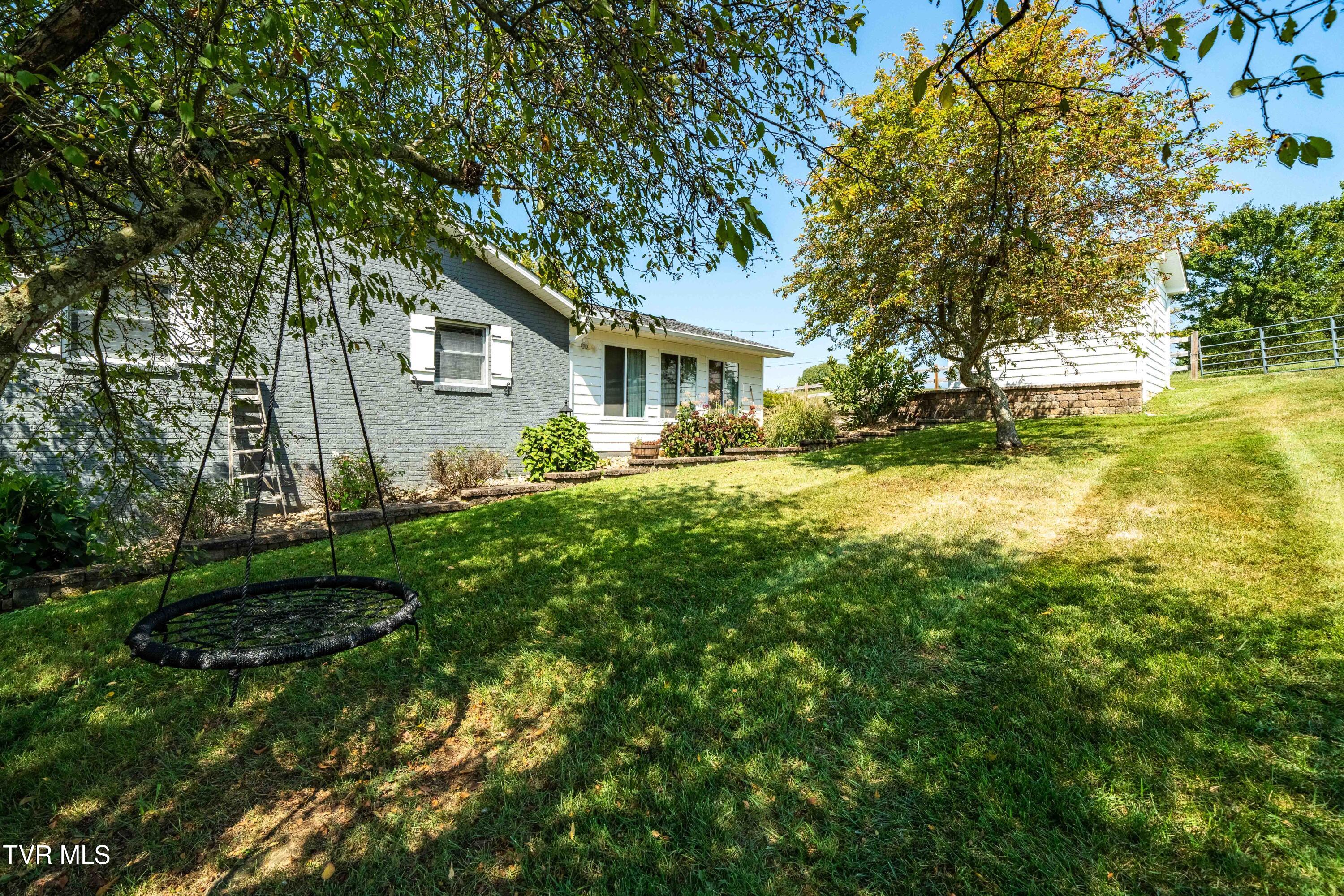 3220 Knob Creek Road Johnson City, TN 37615 - Photo 38 of 110 3220 Knob Creek Rd (29 of 62)