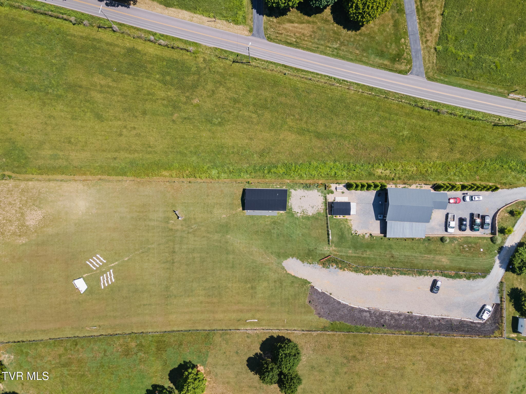 3220 Knob Creek Road Johnson City, TN 37615 - Photo 8 of 110 7-web-or-mls-DJI_0133