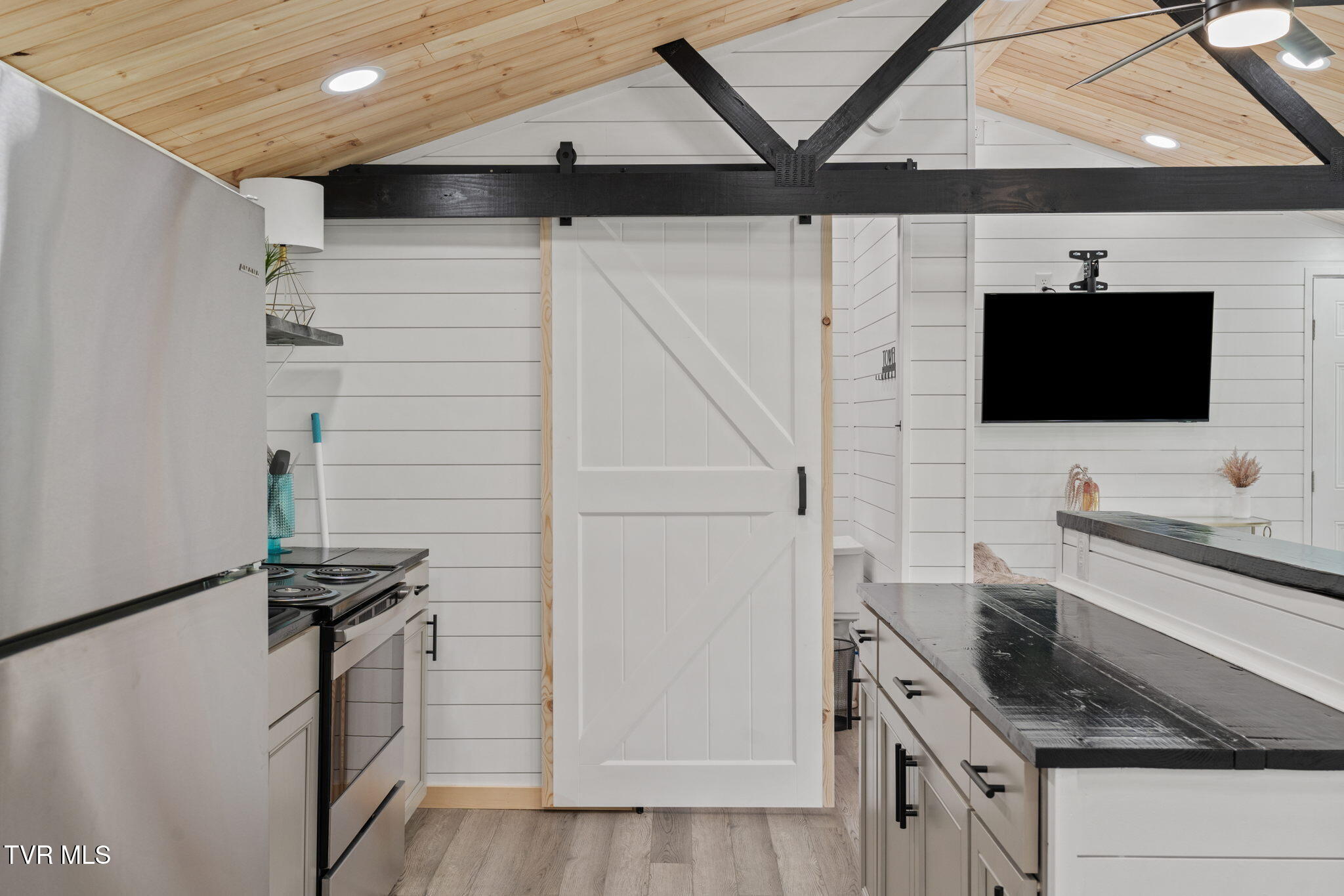 3220 Knob Creek Road Johnson City, TN 37615 - Photo 84 of 110 32-web-or-mls-DSC09949