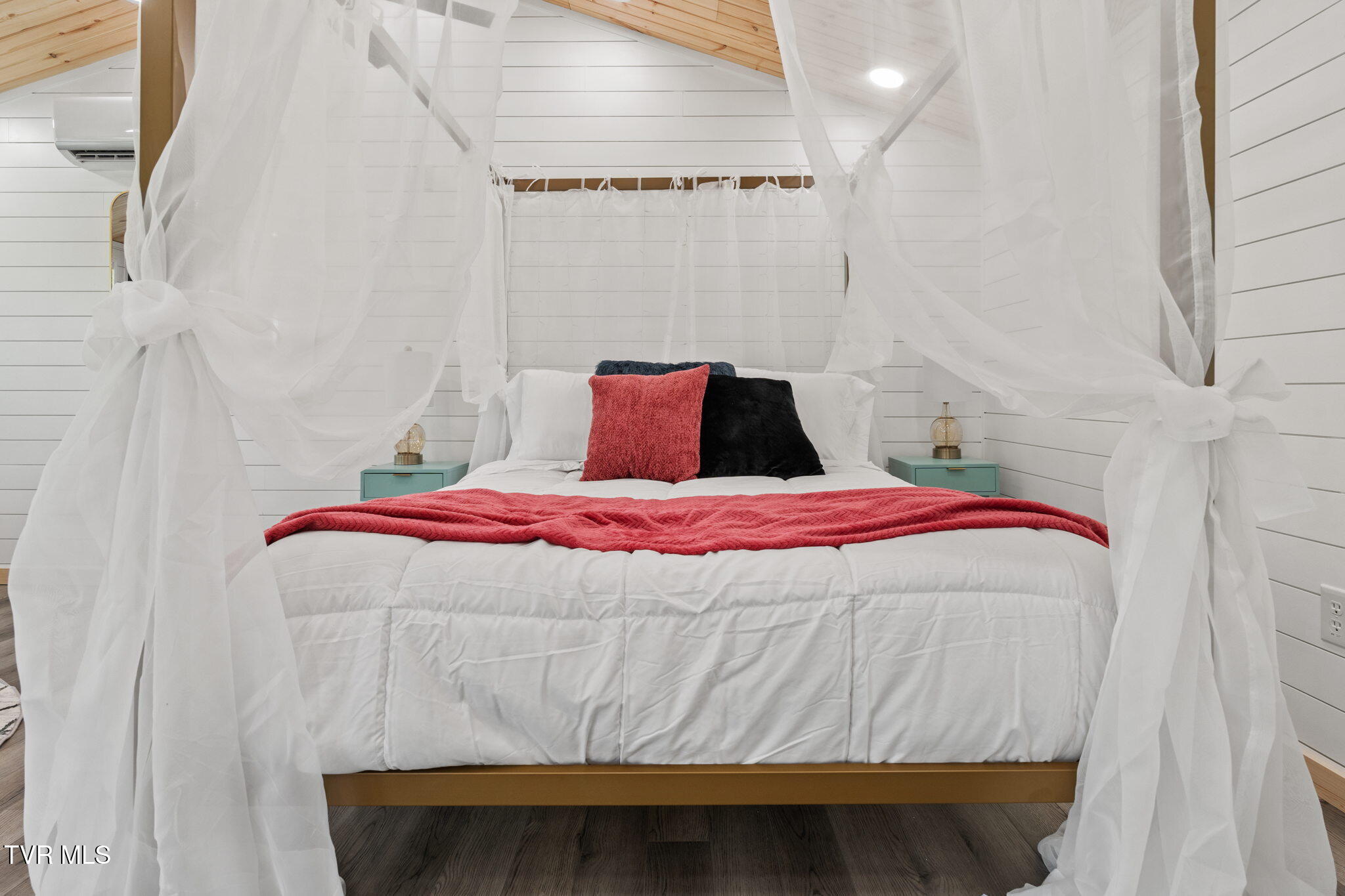 3220 Knob Creek Road Johnson City, TN 37615 - Photo 91 of 110 34-web-or-mls-DSC09964