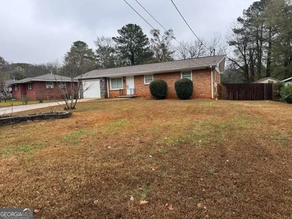 $1,795 | 837 Parkstone Drive, Stone Mountain, GA 30083