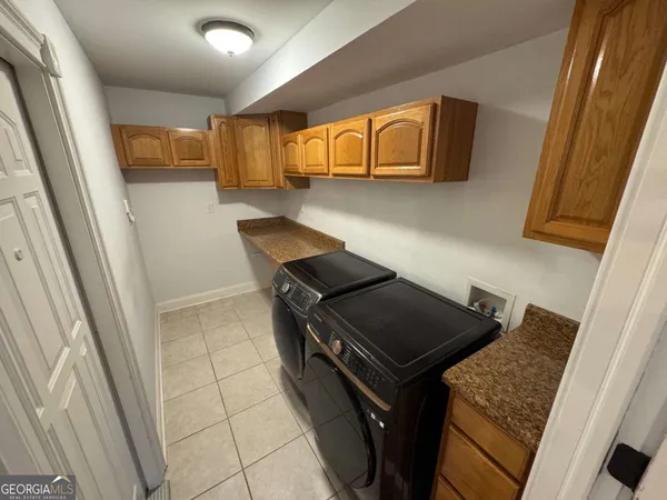 $1,795 | 837 Parkstone Drive, Stone Mountain, GA 30083