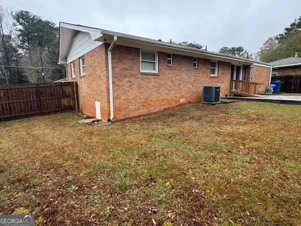 $1,795 | 837 Parkstone Drive, Stone Mountain, GA 30083