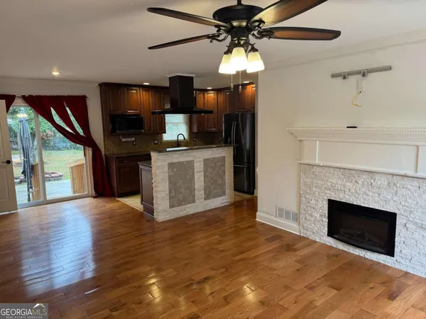 $1,795 | 837 Parkstone Drive, Stone Mountain, GA 30083