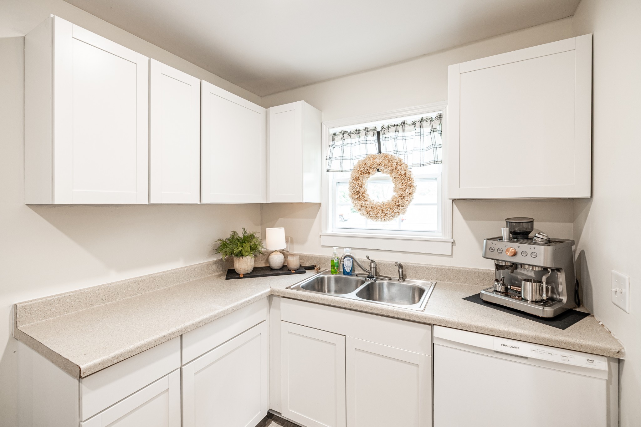 1105 Woods Ferry Road Gallatin, TN 37066 - Photo 7 of 25 Gallery Image 7