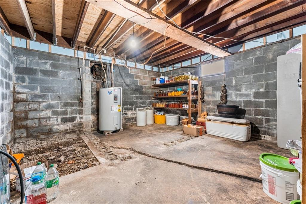 123 Mcelhaney Road Jamestown, PA 16134 - Photo 21 of 30 a storage room