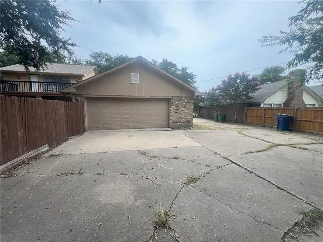 $2,500 | 3813 Whiterock Trail, Garland, TX 75043