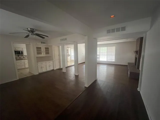 $2,500 | 3813 Whiterock Trail, Garland, TX 75043