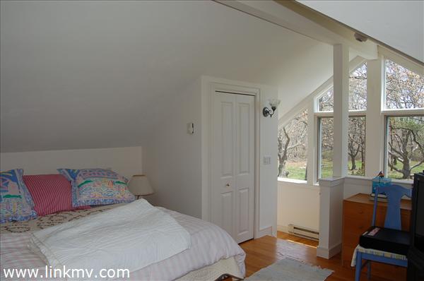 11 Peaked Hill Pasture Road Chilmark, MA 02535 - Photo 14 of 27 http://d1qzqeyxiitrap.cloudfront.net/photos/21597/600/08c367dd.jpg