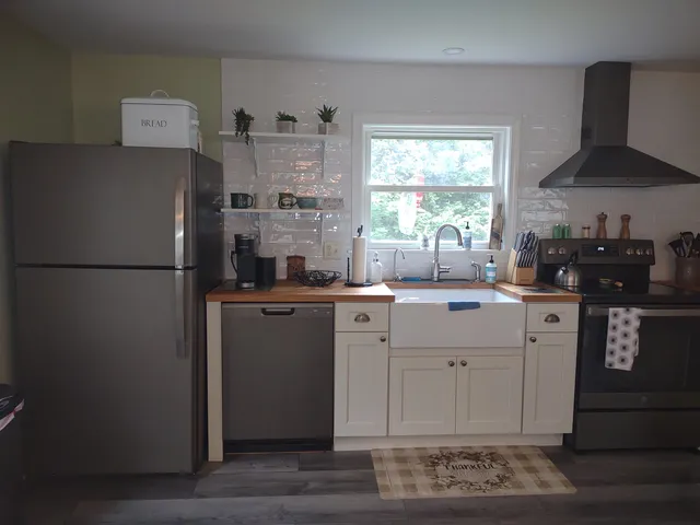 $258,900 | 154 Circular Avenue, Wallingford, VT 05773