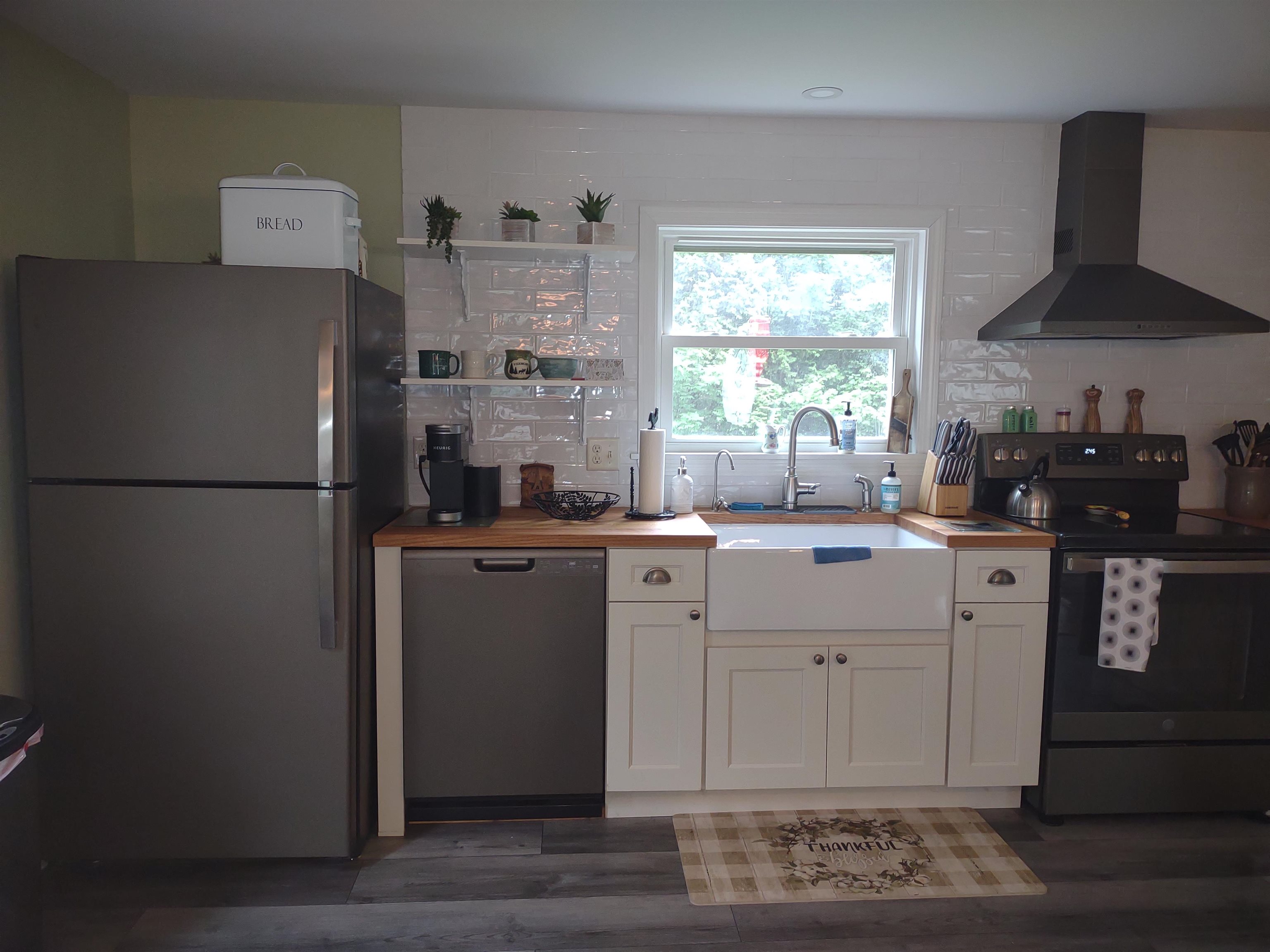 154 Circular Avenue Wallingford, VT 05773 - Photo 11 of 42