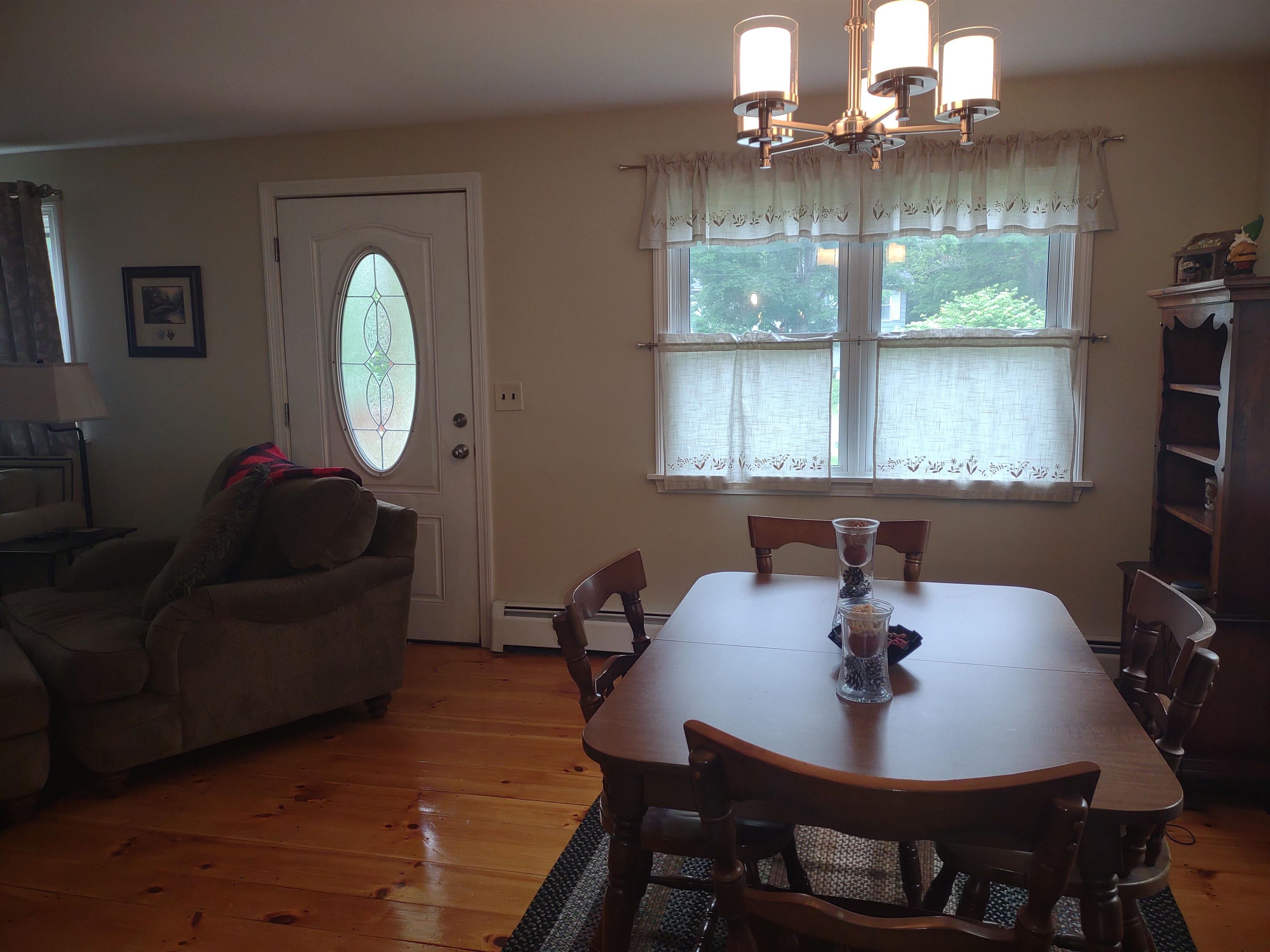 154 Circular Avenue Wallingford, VT 05773 - Photo 14 of 42