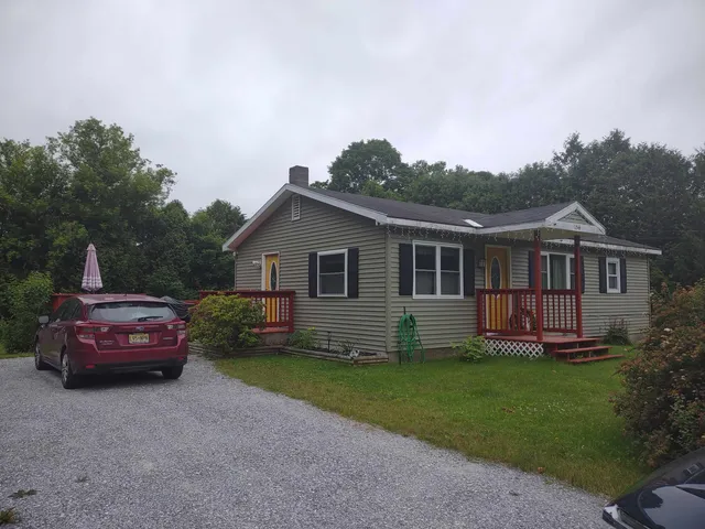 $258,900 | 154 Circular Avenue, Wallingford, VT 05773