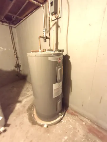 $258,900 | 154 Circular Avenue, Wallingford, VT 05773