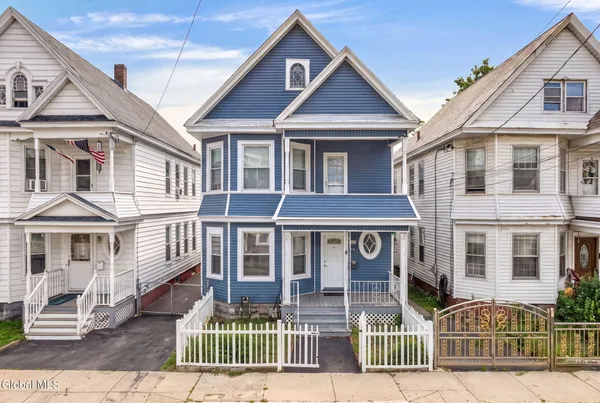 $299,000 | 928 Delamont Avenue, Schenectady, NY 12307