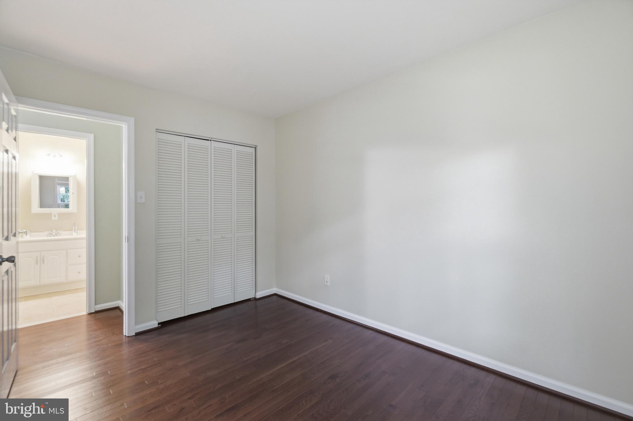 11845 Dunlop Court Reston, VA 20191 - Photo 18 of 25 Gallery Image 18