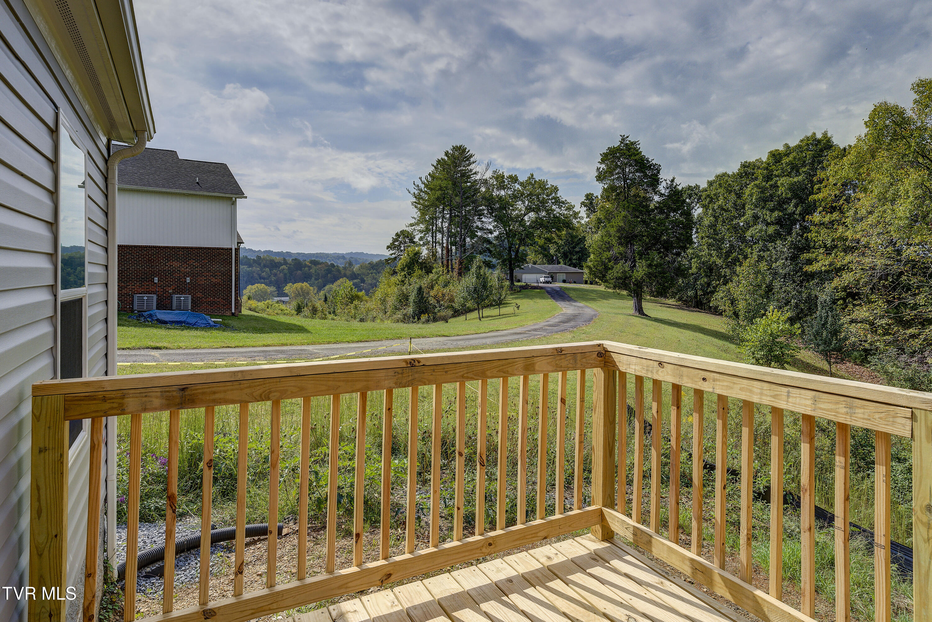 1908 Seaver Road Kingsport, TN 37660 - Photo 32 of 39 Seaver-34