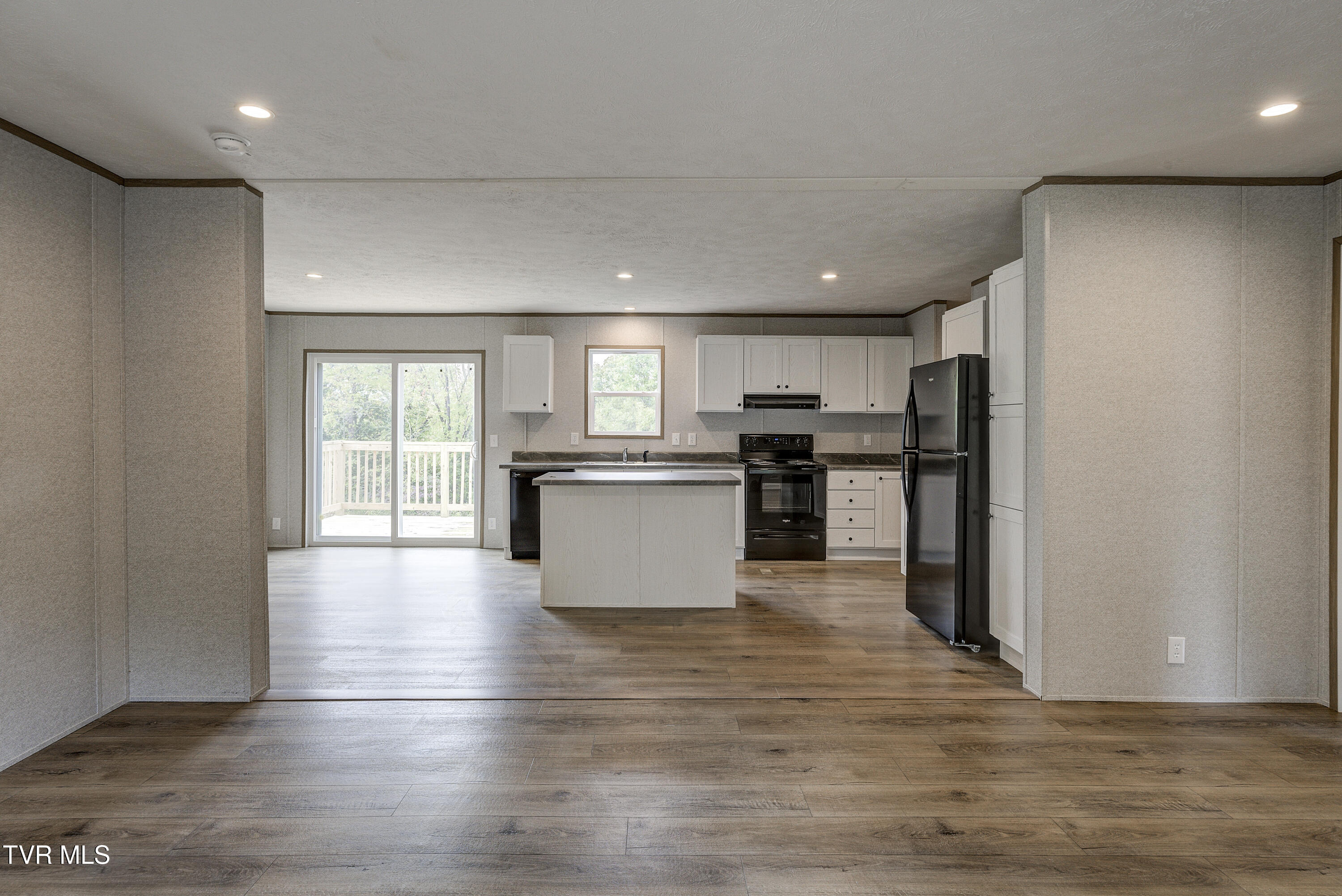 1908 Seaver Road Kingsport, TN 37660 - Photo 5 of 39 Seaver-2