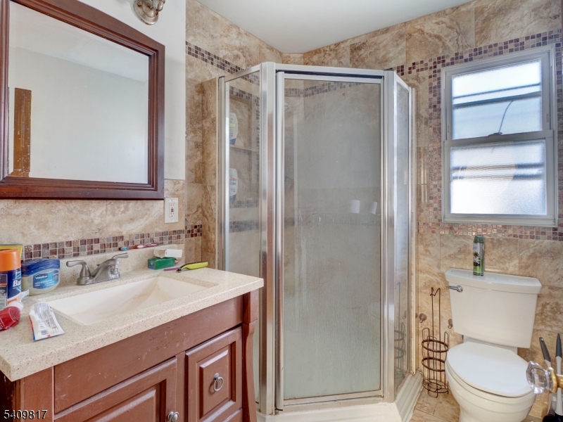 931 Madison Avenue Union, NJ 07083 - Photo 12 of 29