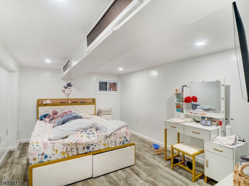 931 Madison Avenue Union, NJ 07083 - Photo 23 of 29