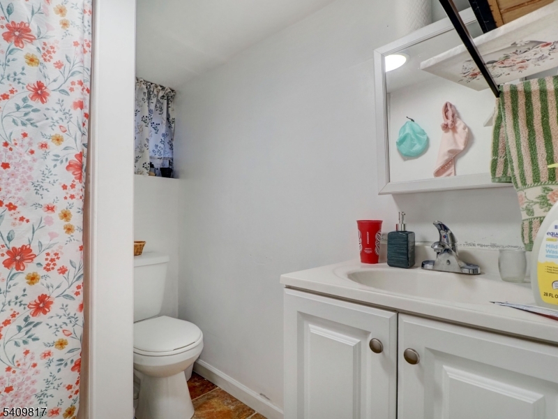 931 Madison Avenue Union, NJ 07083 - Photo 24 of 29