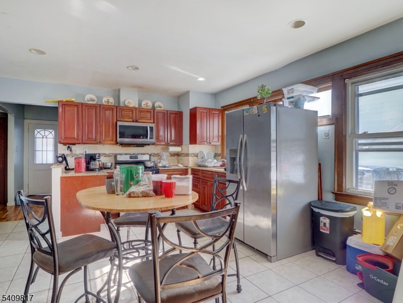 931 Madison Avenue Union, NJ 07083 - Photo 6 of 29