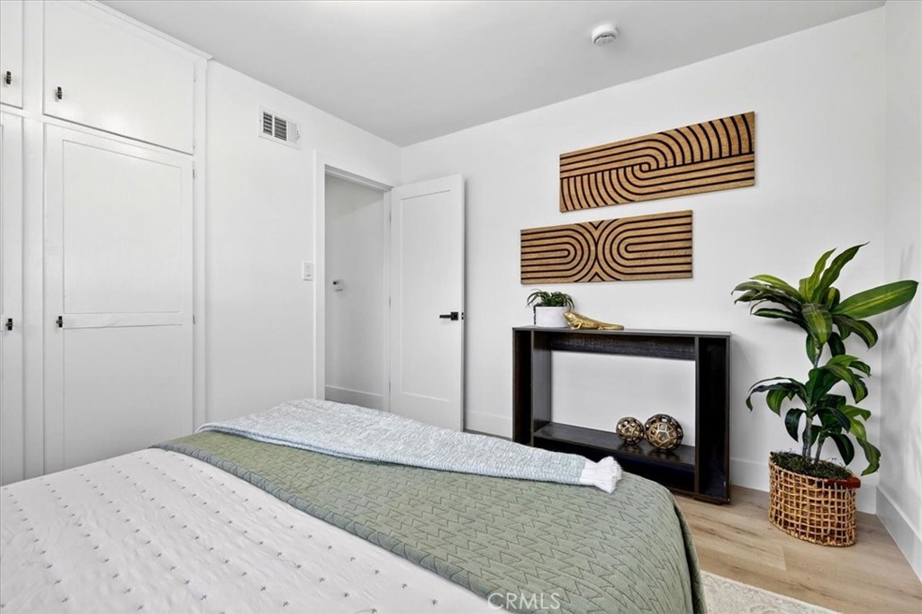 592 North Milford Road Orange, CA 92867 - Photo 22 of 39