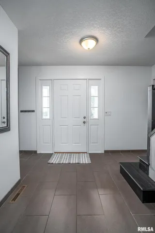 $489,900 | 4200 Belmont Road, Bettendorf, IA 52722