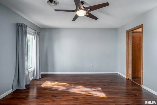 $489,900 | 4200 Belmont Road, Bettendorf, IA 52722